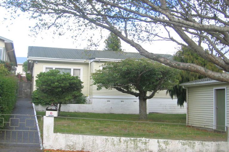 Photo of property in 6 Richmond Avenue, Karori, Wellington, 6012