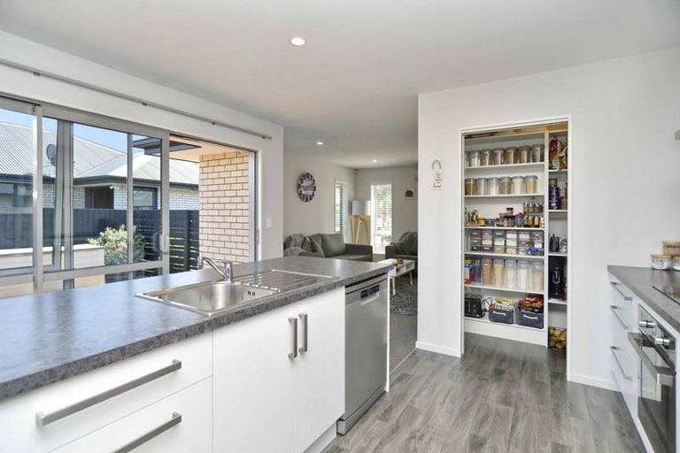 Photo of property in 6 Fearne Drive, Woodend, 7610