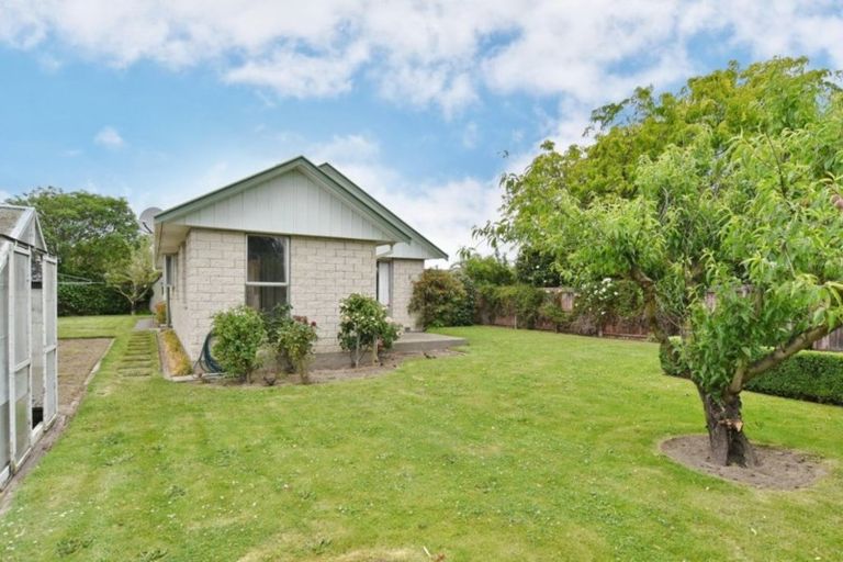 Photo of property in 93 Oakhampton Street, Hornby, Christchurch, 8042