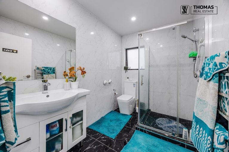 Photo of property in 76 Carruth Road, Papatoetoe, Auckland, 2025