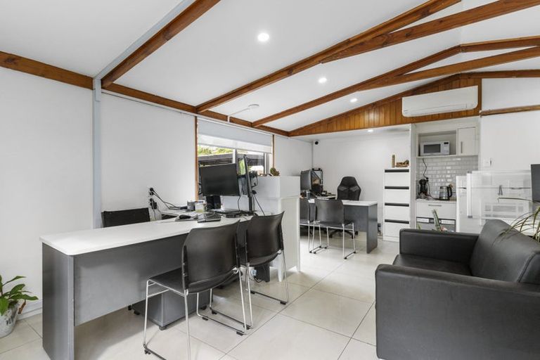 Photo of property in 369 Bucklands Beach Road, Bucklands Beach, Auckland, 2012