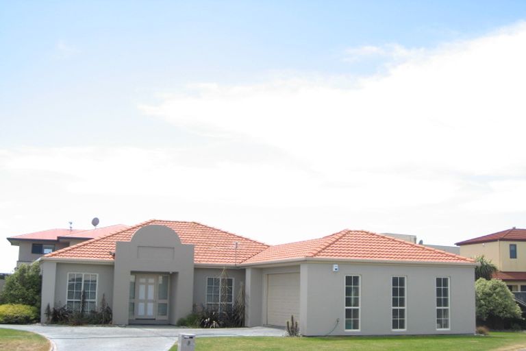 Photo of property in 3 Neptune Place, Waimairi Beach, Christchurch, 8083