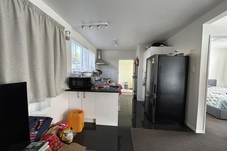 Photo of property in 1/158 Kings Crescent, Hutt Central, Lower Hutt, 5010