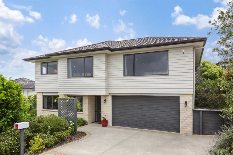 Photo of property in 5 Kahurangi Heights, Aotea, Porirua, 5024