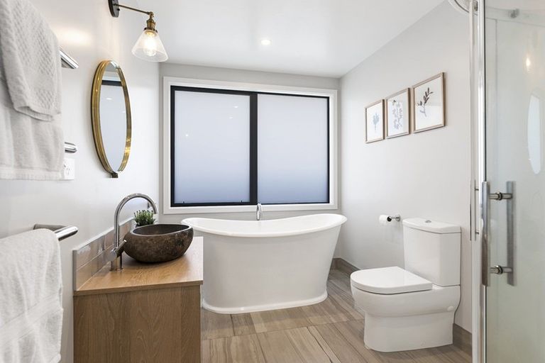 Photo of property in 1 Tuaia Street, Pyes Pa, Tauranga, 3112