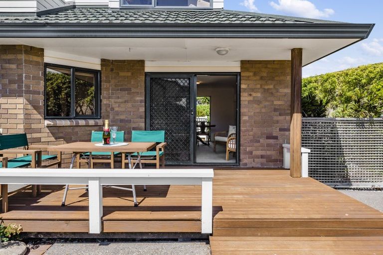 Photo of property in 31 Gilberd Place, Torbay, Auckland, 0630