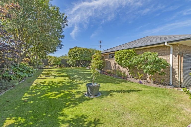 Photo of property in 28 Durrell Way, Rolleston, 7614