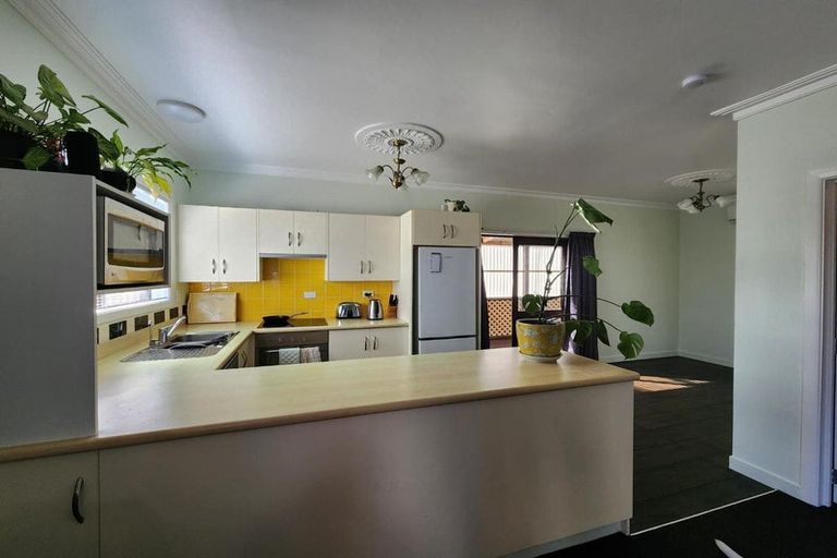 Photo of property in 143 Ngamotu Road, Spotswood, New Plymouth, 4310