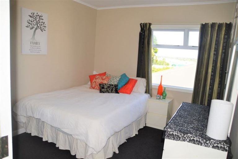 Photo of property in 4 Red Hill Road, Red Hill, Papakura, 2110