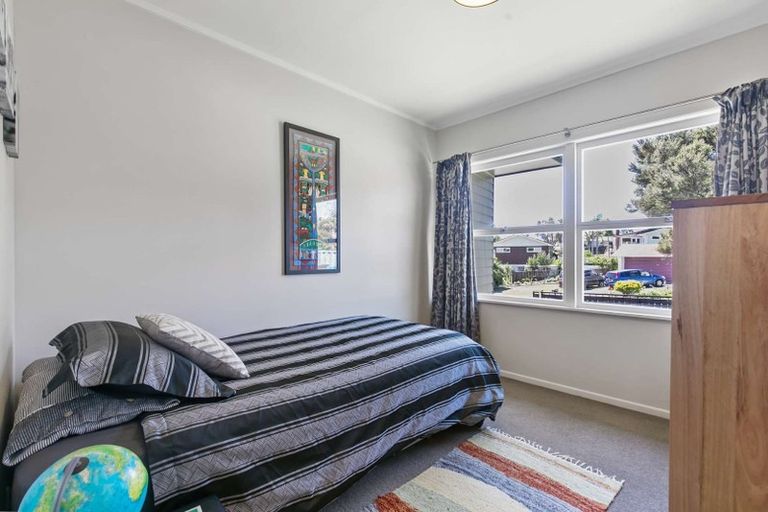 Photo of property in 63 Saffron Street, Birkdale, Auckland, 0626
