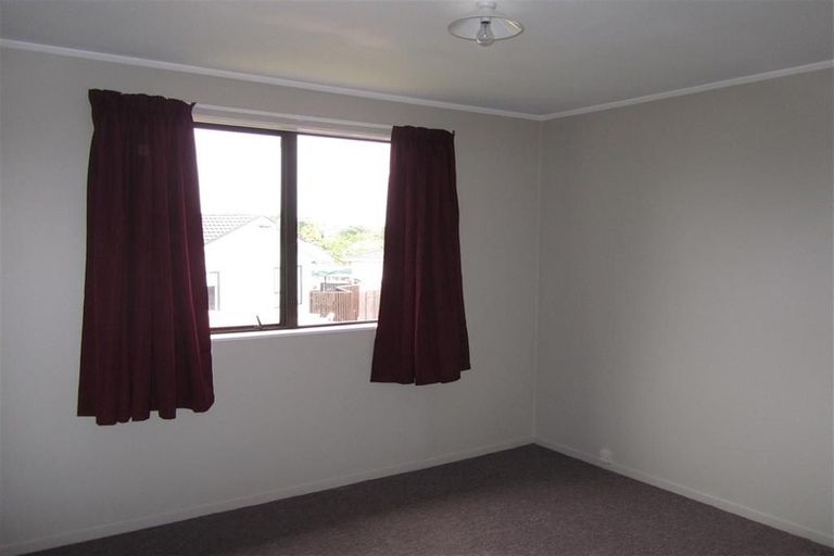 Photo of property in 4/1 Rebecca Rise, Weymouth, Auckland, 2103
