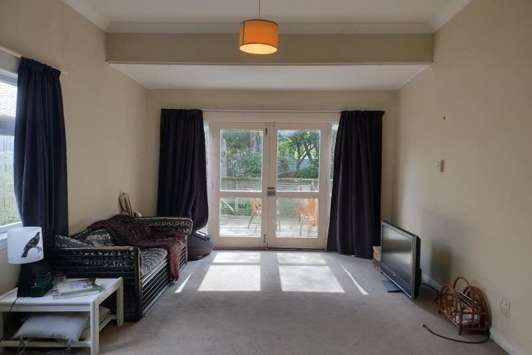 Photo of property in 3 Taft Street, Brooklyn, Wellington, 6021