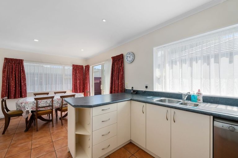 Photo of property in 17 Grenville Street, Waiwhetu, Lower Hutt, 5010