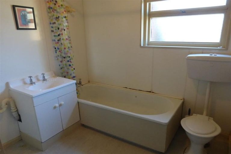 Photo of property in 2/8 Stanmore Road, Phillipstown, Christchurch, 8011