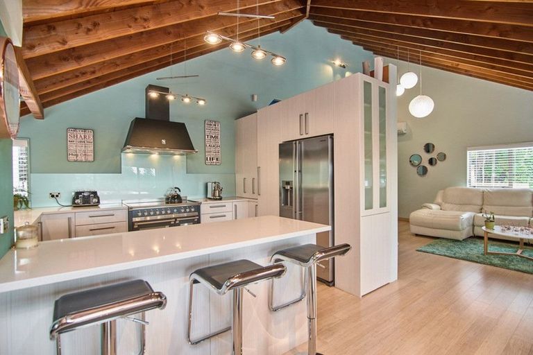 Photo of property in 32 Moorgreen Heights, Torbay, Auckland, 0630