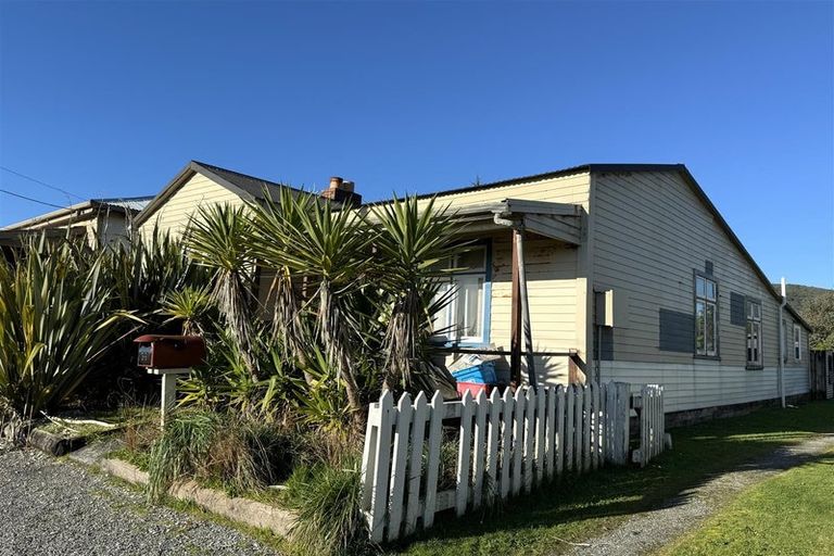 Photo of property in 39 Packers Quay, Blaketown, Greymouth, 7805