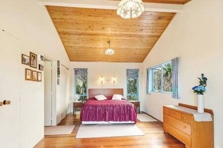 Photo of property in 7 Whangarei Heads Road, Whangarei Heads, 0174