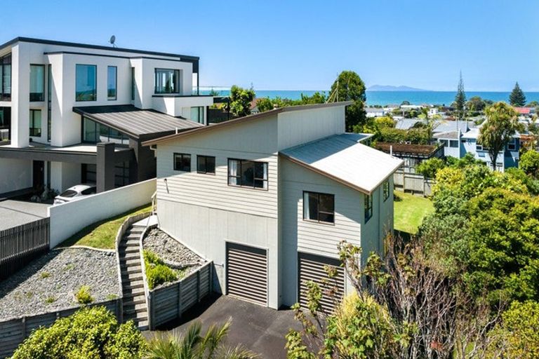 Photo of property in 2 Mayor View Terrace, Waihi Beach, 3611
