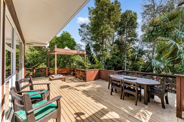 Photo of property in 603 East Coast Road, Browns Bay, Auckland, 0632