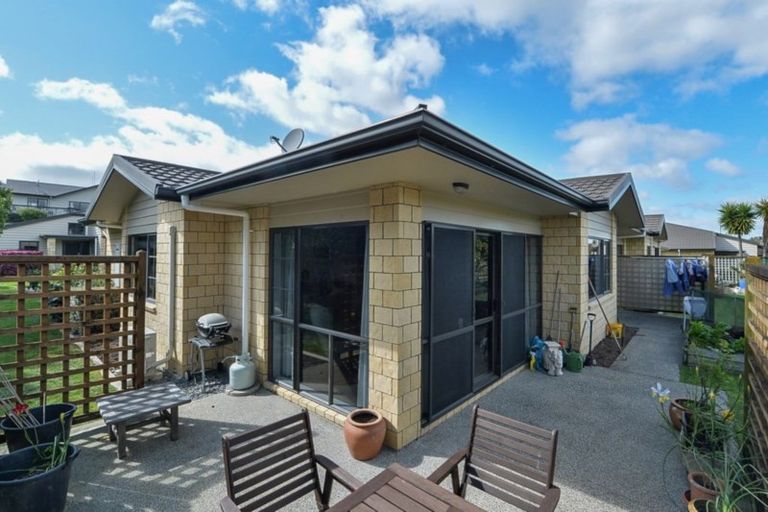 Photo of property in Bramley Gardens, 8/3 Turnbury Court, Rototuna, Hamilton, 3210