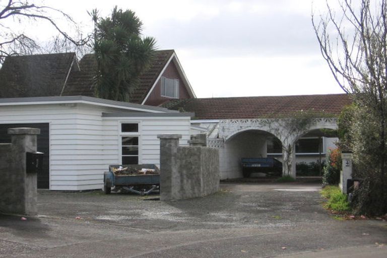 Photo of property in 4 Seaton Court, Hokowhitu, Palmerston North, 4410