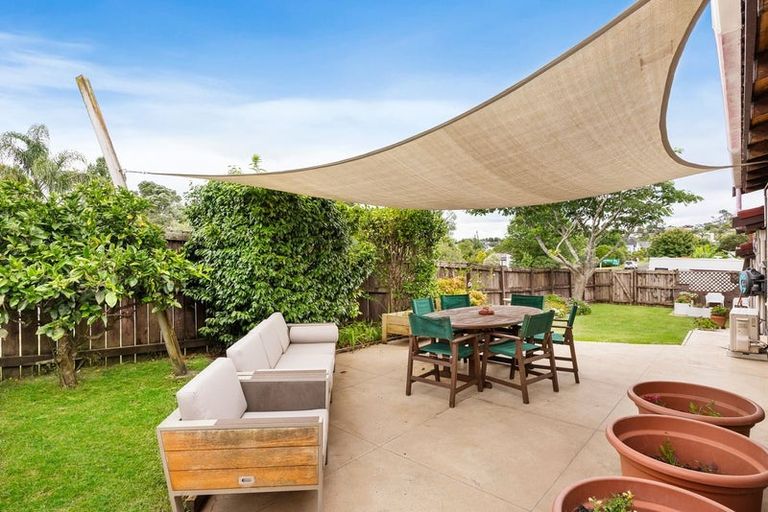 Photo of property in 103 Stapleford Crescent, Browns Bay, Auckland, 0630