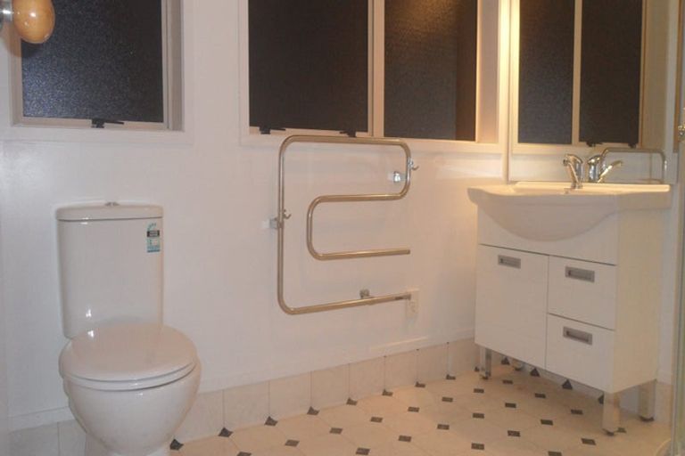 Photo of property in 1 Lochinver Drive, Nawton, Hamilton, 3200