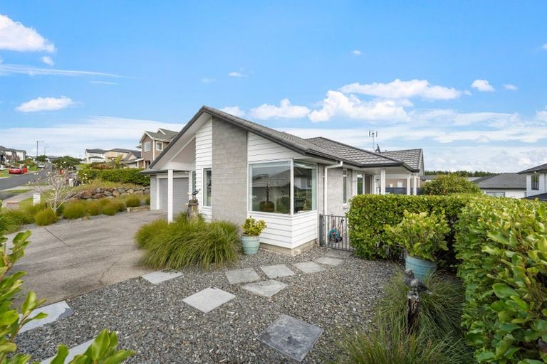 Photo of property in 16 Discovery Drive, Gulf Harbour, Whangaparaoa, 0930