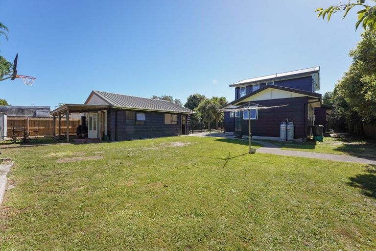 Photo of property in 73 Atkinson Avenue, Otaki Beach, Otaki, 5512