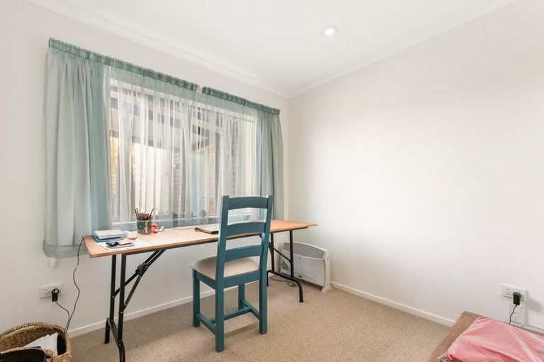 Photo of property in 47 Oteki Park Drive, Welcome Bay, Tauranga, 3112