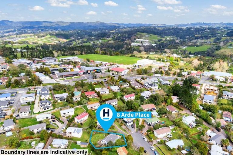 Photo of property in 8 Arde Place, Massey, Auckland, 0614
