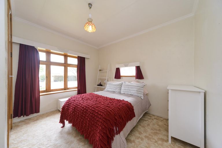 Photo of property in 50 Florence Avenue, Palmerston North, 4414