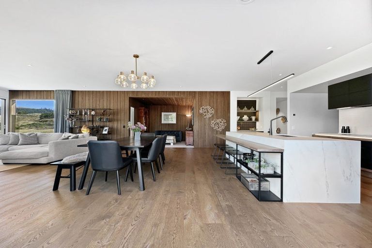 Photo of property in 14 The Fairways, Kinloch, Taupo, 3377