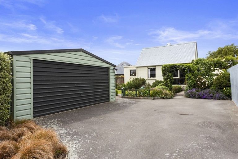 Photo of property in 14 Pound Street, Amberley, 7410