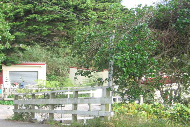 Photo of property in 86 Tarawera Road, Johnsonville, Wellington, 6037