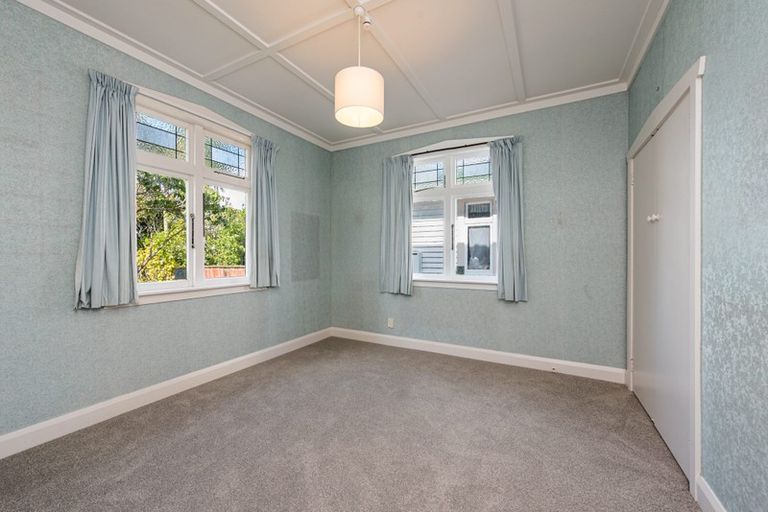 Photo of property in 65 Friend Street, Karori, Wellington, 6012