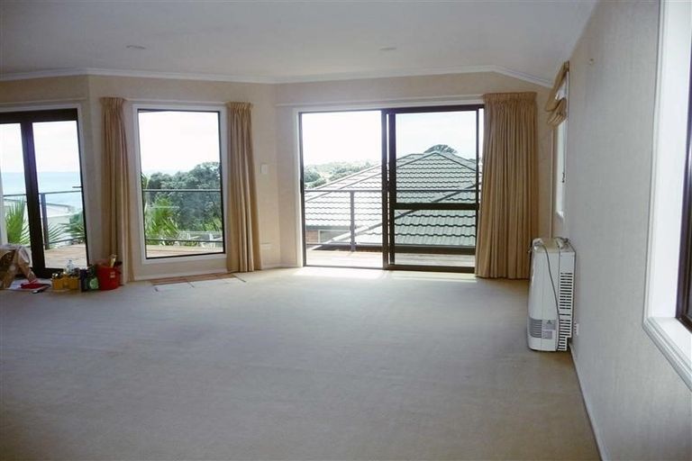 Photo of property in 7 Autere Street, Strandon, New Plymouth, 4312