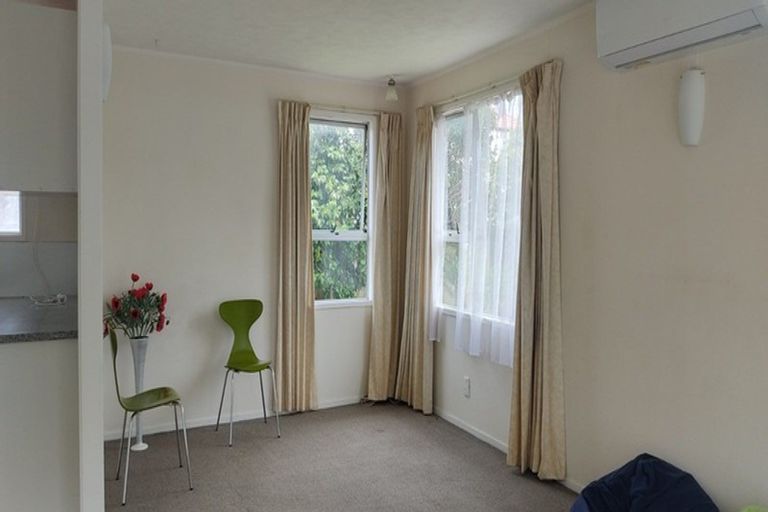 Photo of property in 6 Fiesta Drive, Half Moon Bay, Auckland, 2012