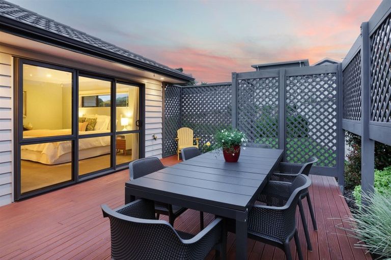 Photo of property in 5 Kahurangi Heights, Aotea, Porirua, 5024