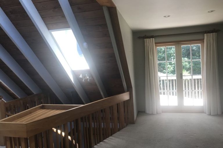 Photo of property in 88 Aeroview Drive, Beach Haven, Auckland, 0626