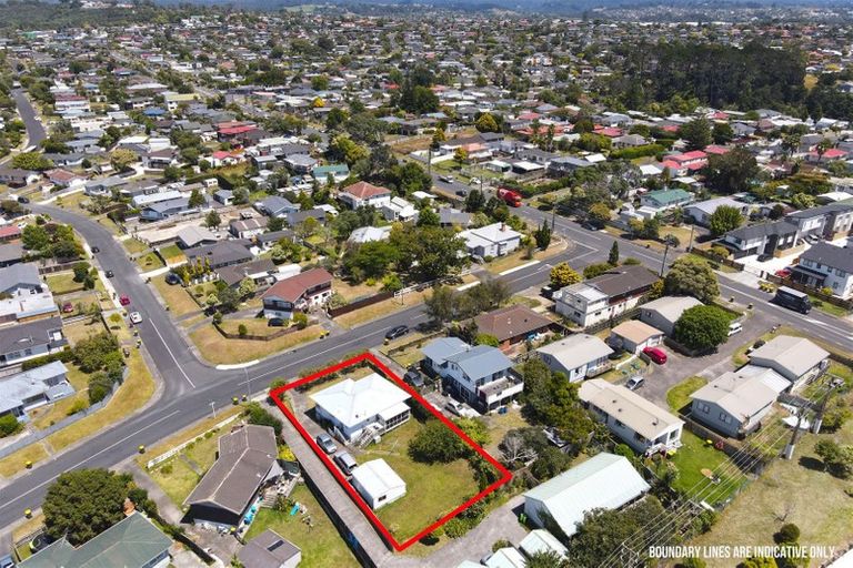 Photo of property in 6 Harmel Road, Glendene, Auckland, 0602