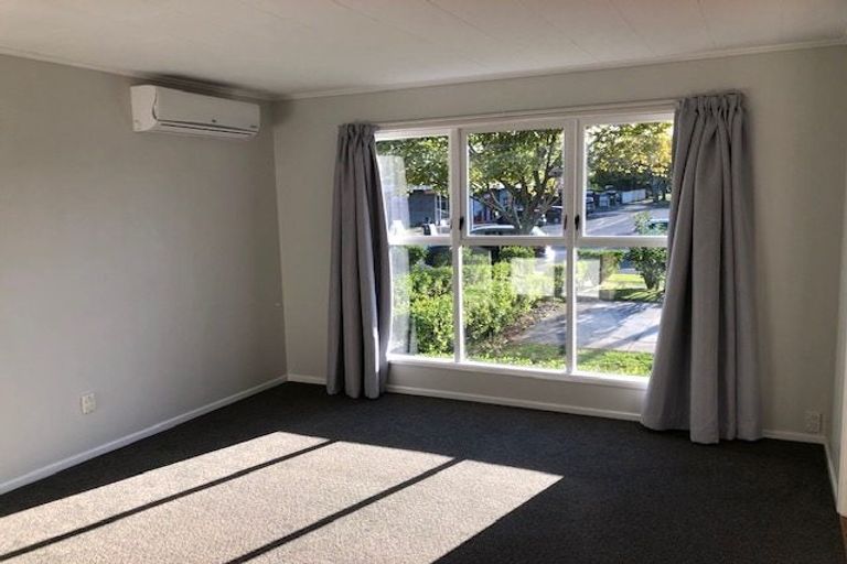 Photo of property in 44 Gossamer Drive, Pakuranga Heights, Auckland, 2010
