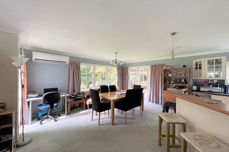 Photo of property in 162 Kimberley Road, Levin, 5571