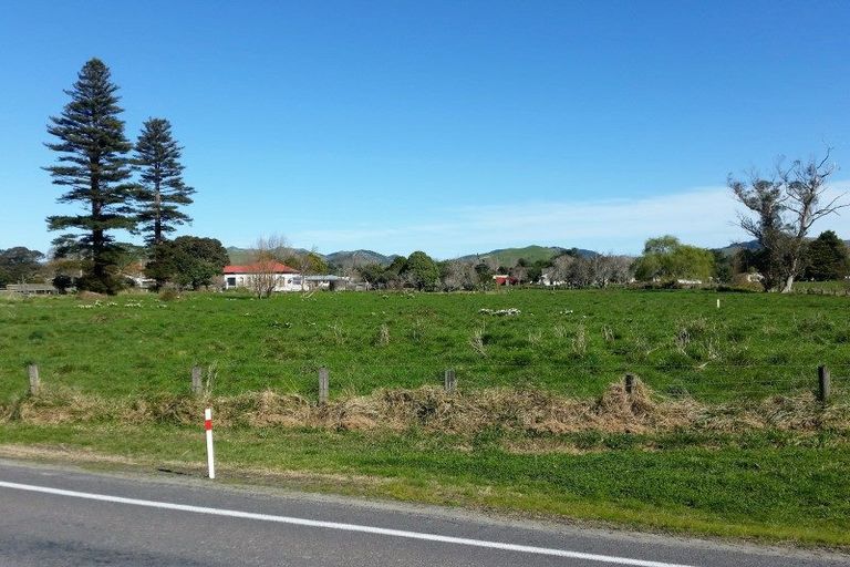 Photo of property in 5 Cook Street, Tolaga Bay, 4077