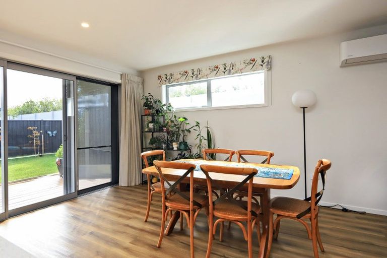 Photo of property in 22 Cassin Place, Taradale, Napier, 4112