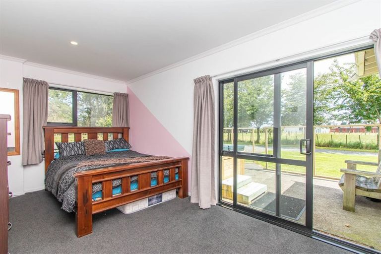 Photo of property in 622 Mountain Road, Lepperton, New Plymouth, 4373