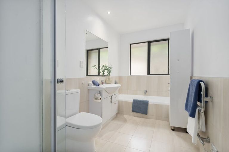 Photo of property in 27a Chorley Avenue, Massey, Auckland, 0614