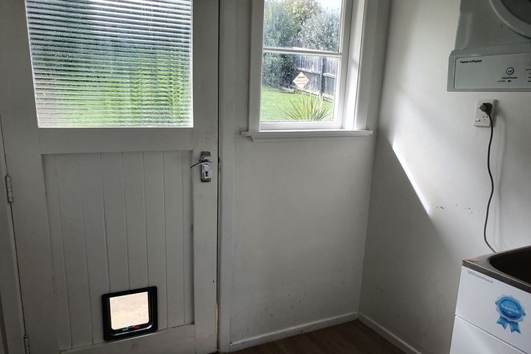 Photo of property in 6 Station Road, Pukekohe, 2120