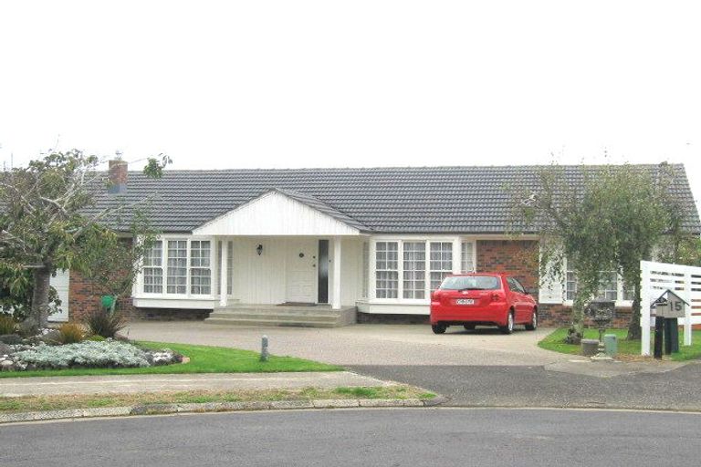 Photo of property in 17 The Anchorage, Sunnyhills, Auckland, 2010