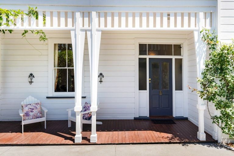 Photo of property in 14 Elizabeth Road, Bluff Hill, Napier, 4110
